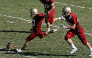 kaiyun-激战正酣！Doinb巅峰对决，巴特勒70分激战湖人，高光表现胜负难料