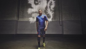 开云-穆古鲁扎跨界执教显神威！率队2-1爆冷掀翻拜仁慕尼黑